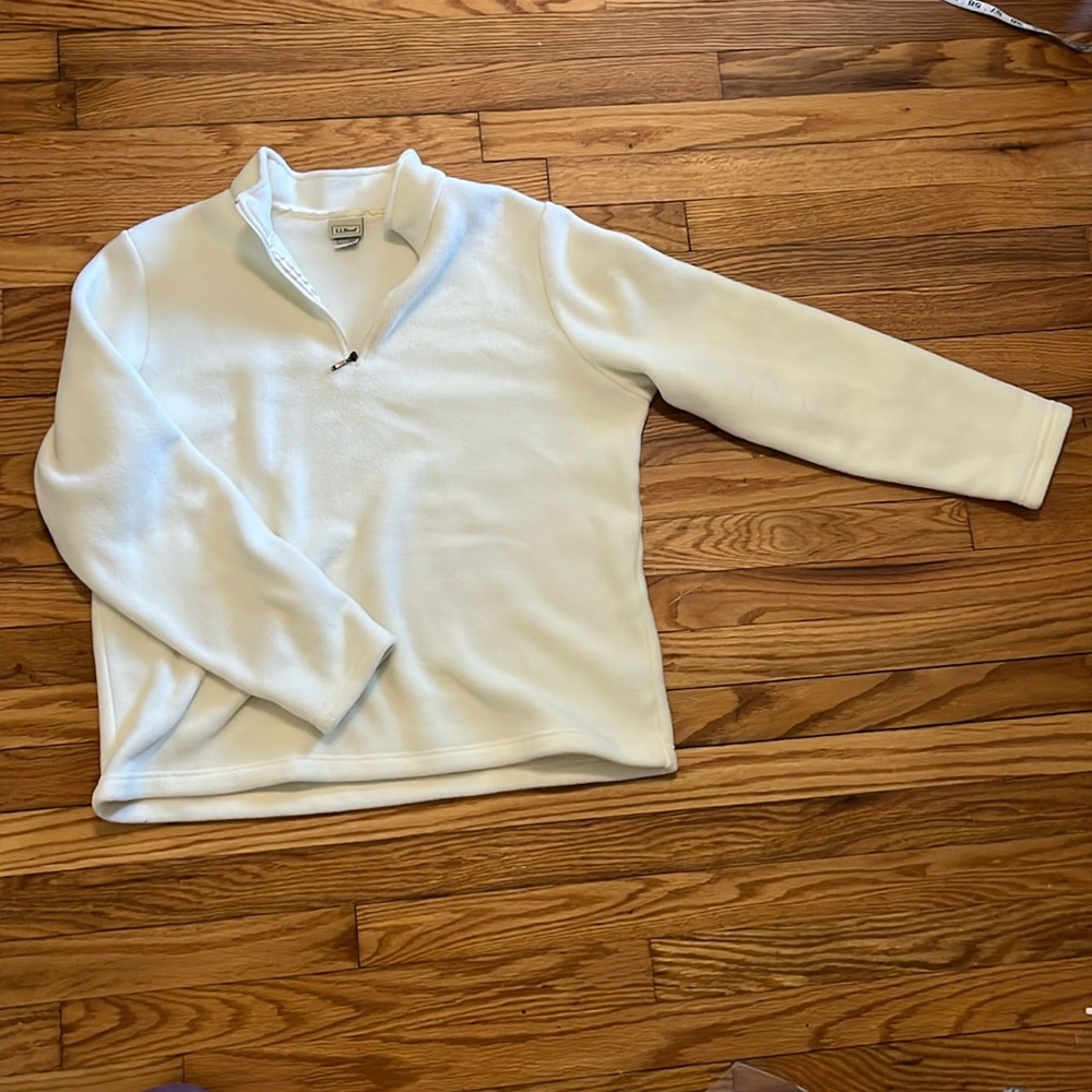 LL Bean fleece pullover. Cream. Size Large. Warm! Machine wash. Great condition.